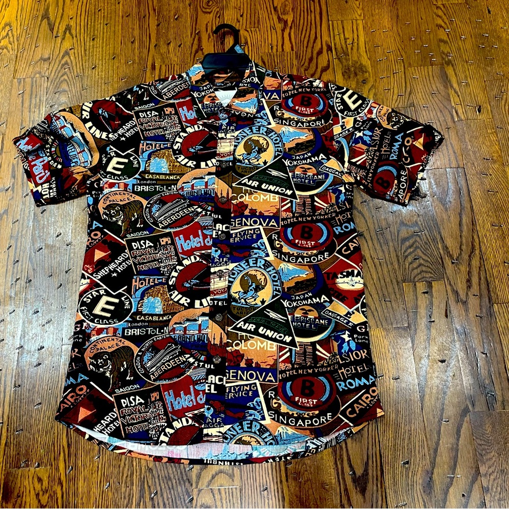 Men Size XL Lots of Fun Decibel Short Sleeve World Traveler Shirt Cuff Sleeve